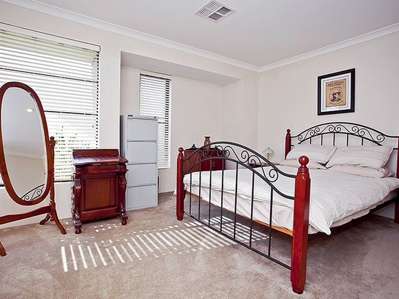 11 Eradu Court, Southern River WA 6110