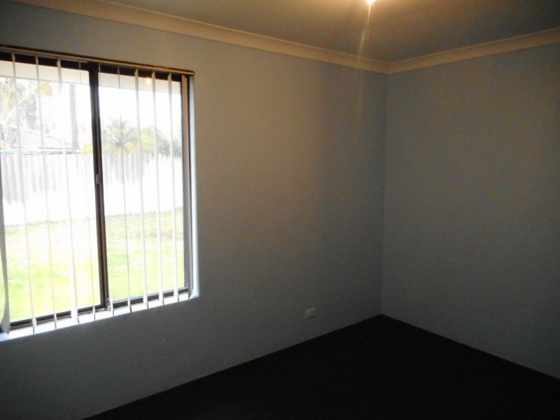 26 Regal Drive, Thornlie WA 6108