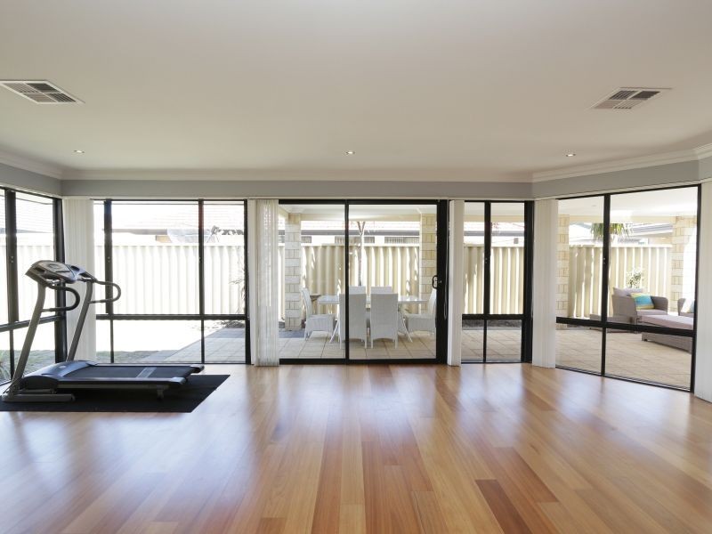 8 Acapulco Way, Southern River WA 6110