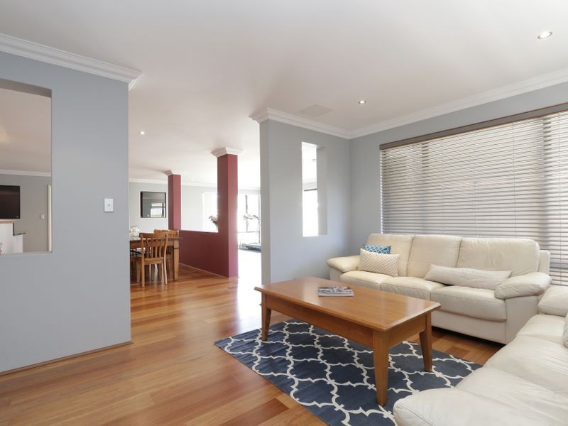 8 Acapulco Way, Southern River WA 6110