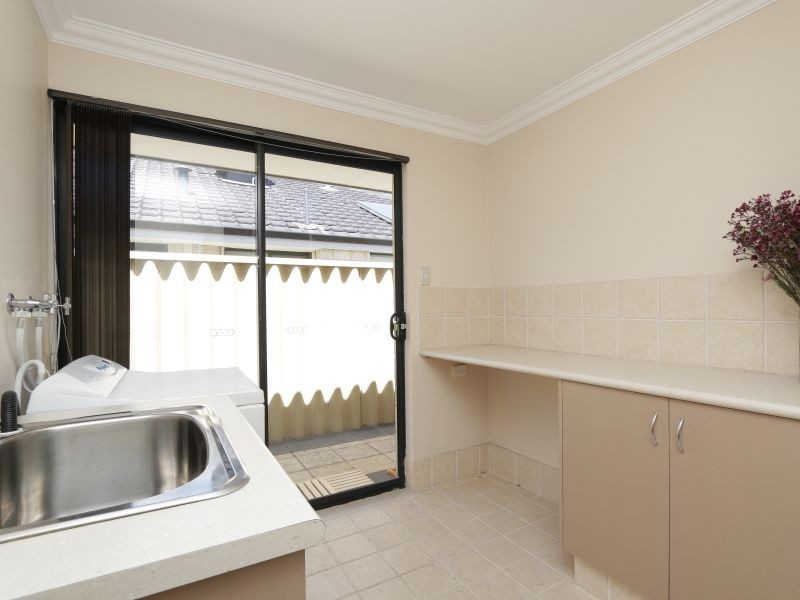 8 Acapulco Way, Southern River WA 6110