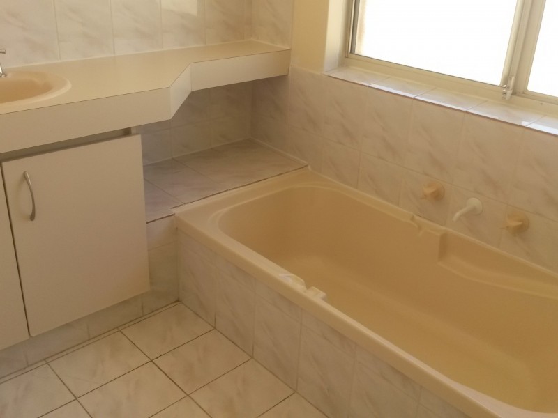 13 Engleswood Arcade, Canning Vale WA 6155