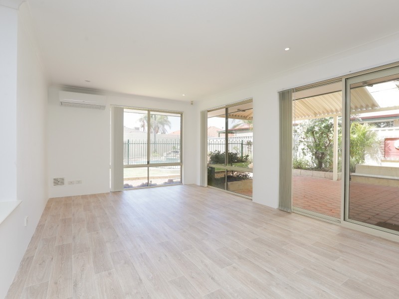 2 Hakea Court, Thornlie WA 6108