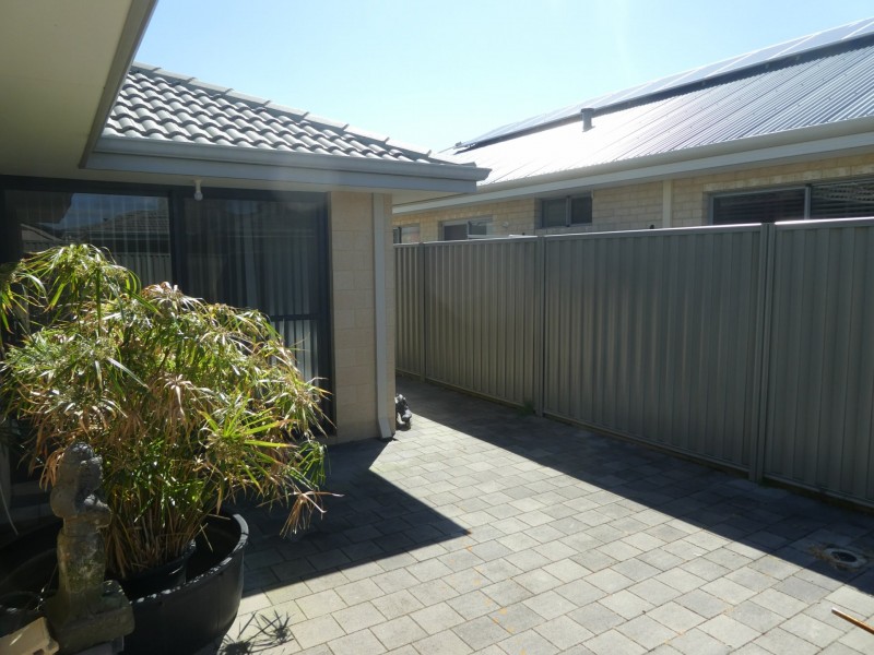 19 Cadaga Way, Piara Waters WA 6112