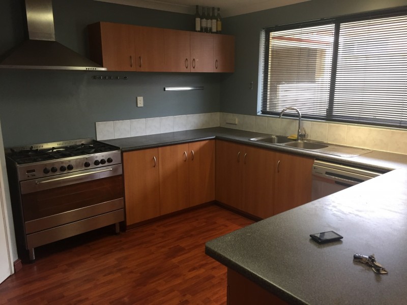 8 Cluster Way, Canning Vale WA 6155