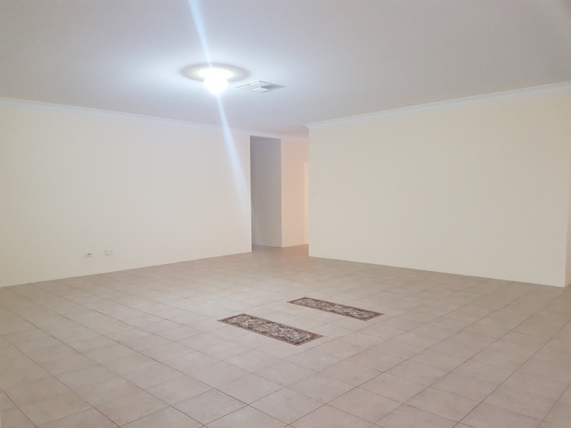 8 Hayfield Road, Southern River WA 6110