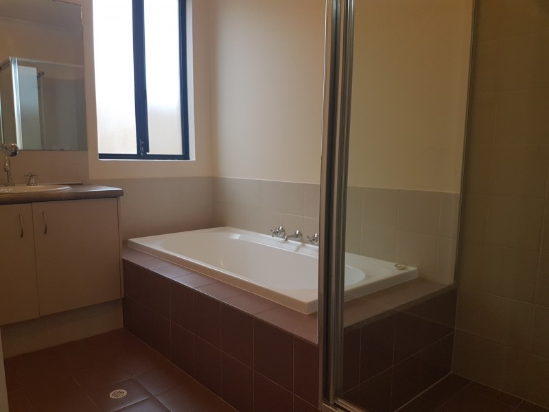 8 Hayfield Road, Southern River WA 6110