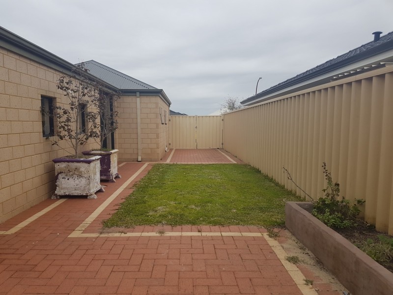 8 Hayfield Road, Southern River WA 6110