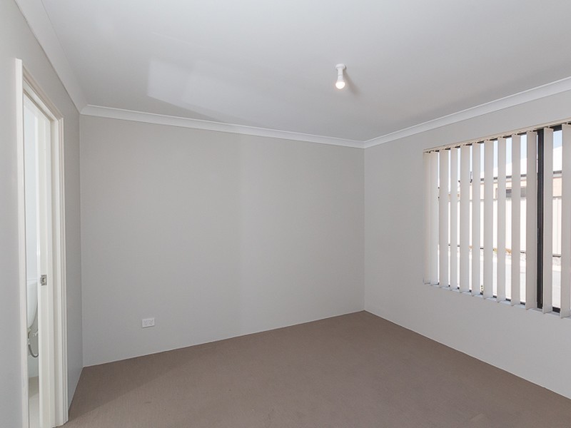 Unit 13/99 Lowanna Way, Armadale WA 6112