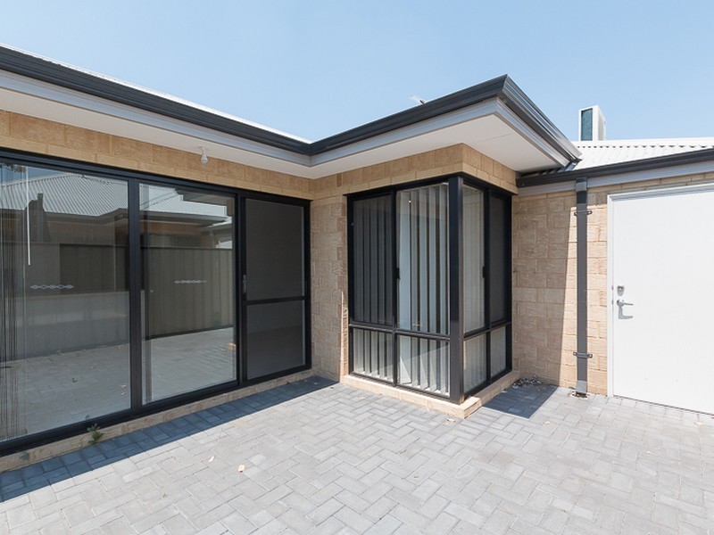 Unit 13/99 Lowanna Way, Armadale WA 6112