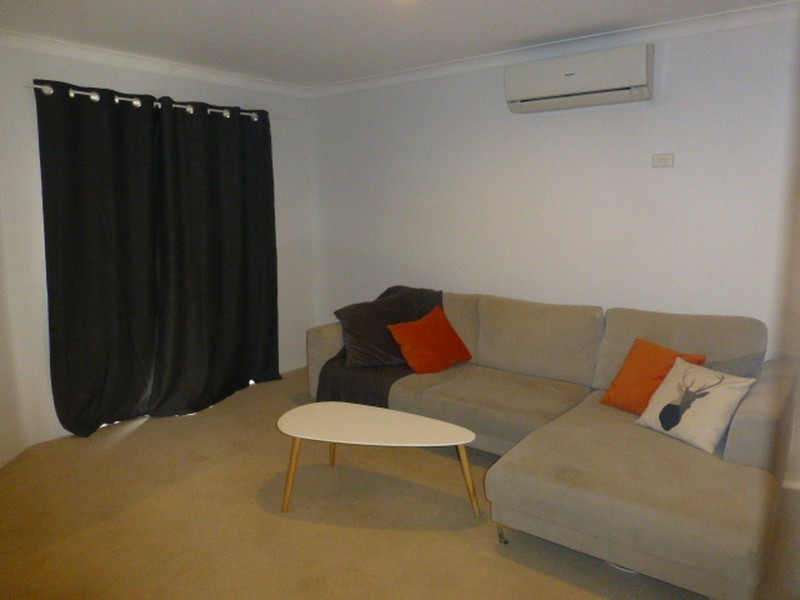 8 Fysh Place, Huntingdale WA 6110