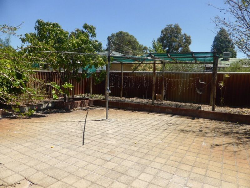 7 Chilcott Gardens, Gosnells WA 6110