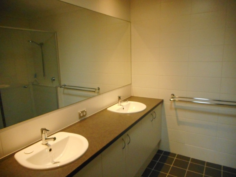 36 Dovedale Street, Harrisdale WA 6112