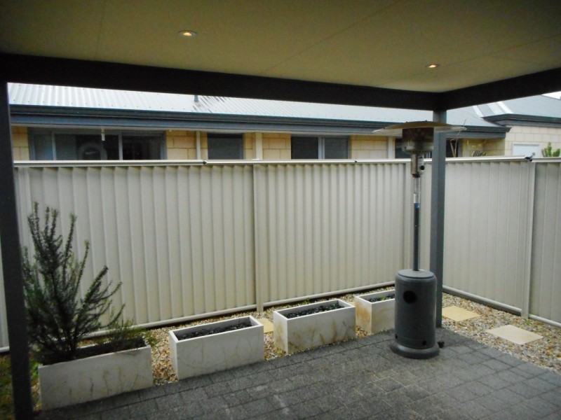 36 Dovedale Street, Harrisdale WA 6112