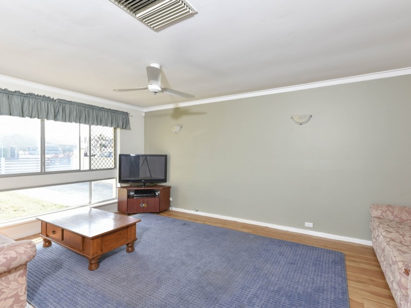 9 Dunholme Place, Huntingdale WA 6110