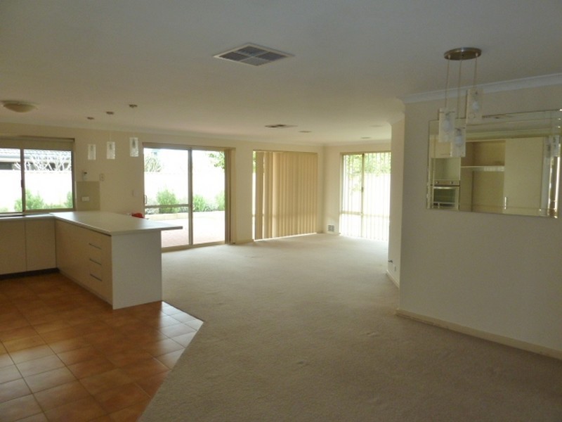 50 Figtree Drive, Canning Vale WA 6155