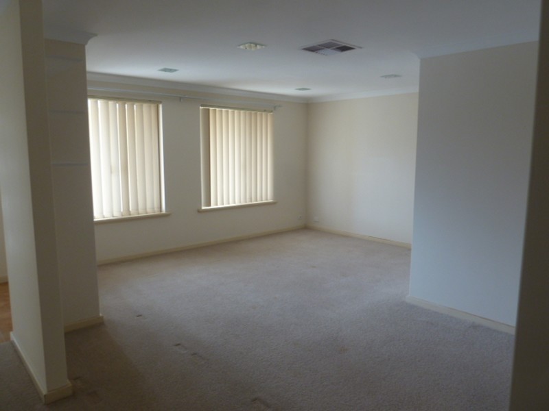 50 Figtree Drive, Canning Vale WA 6155