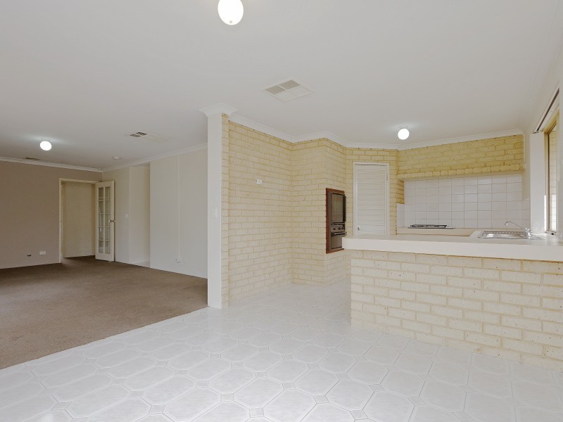 4 Bush Close, Beckenham WA 6107