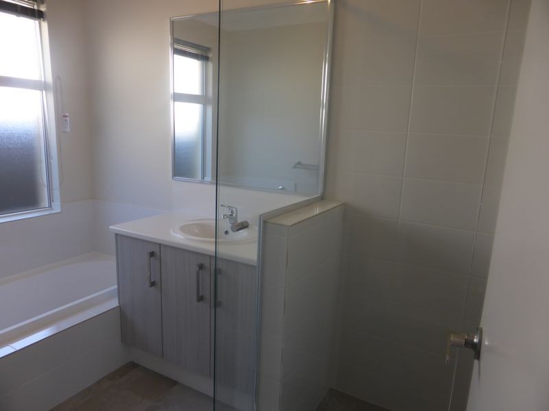 164 Sunrise Boulevard, Wellard WA 6170