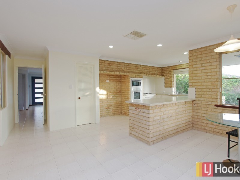 8 Kilrush Place, Waterford WA 6152