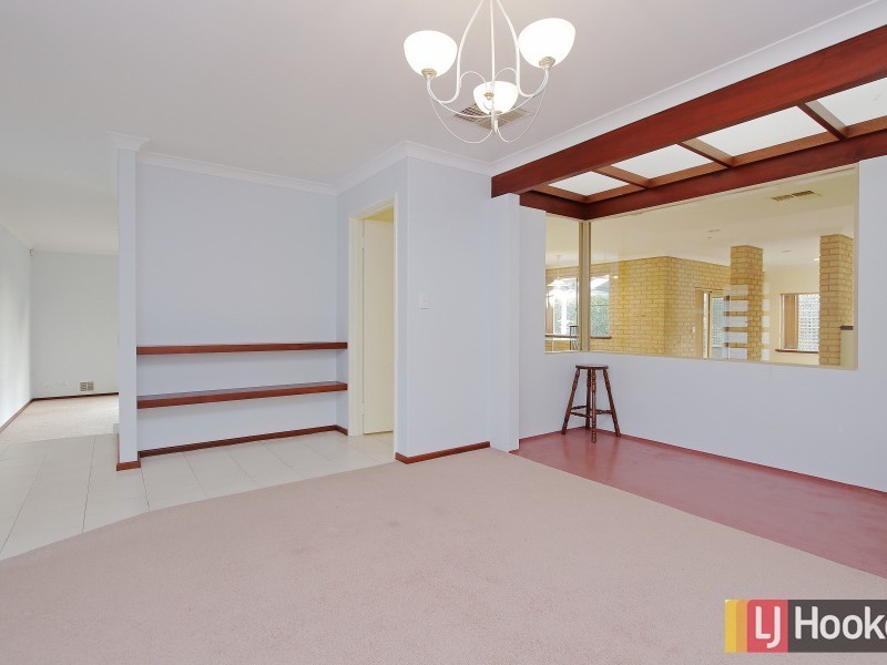 8 Kilrush Place, Waterford WA 6152