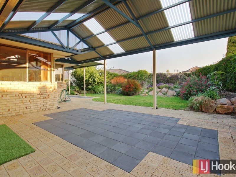 8 Kilrush Place, Waterford WA 6152