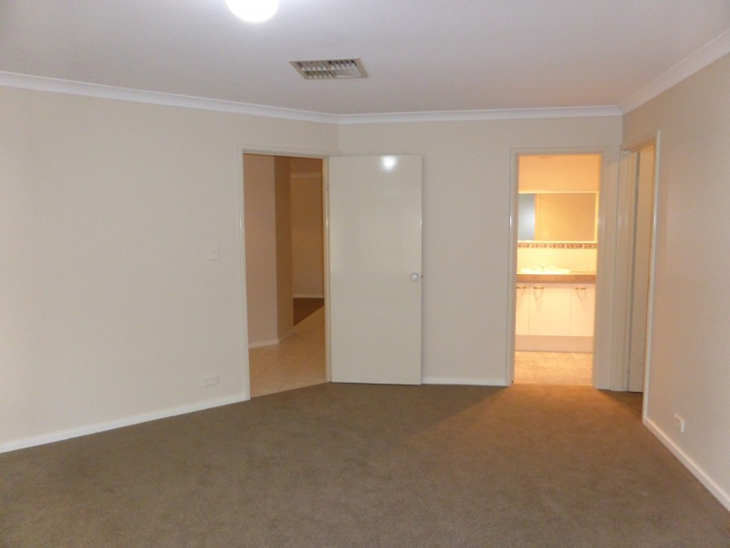 158 Birnam Road, Canning Vale WA 6155