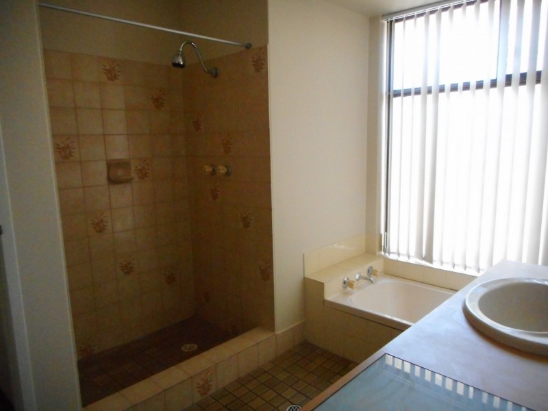 5 Stennet Street, Gosnells WA 6110