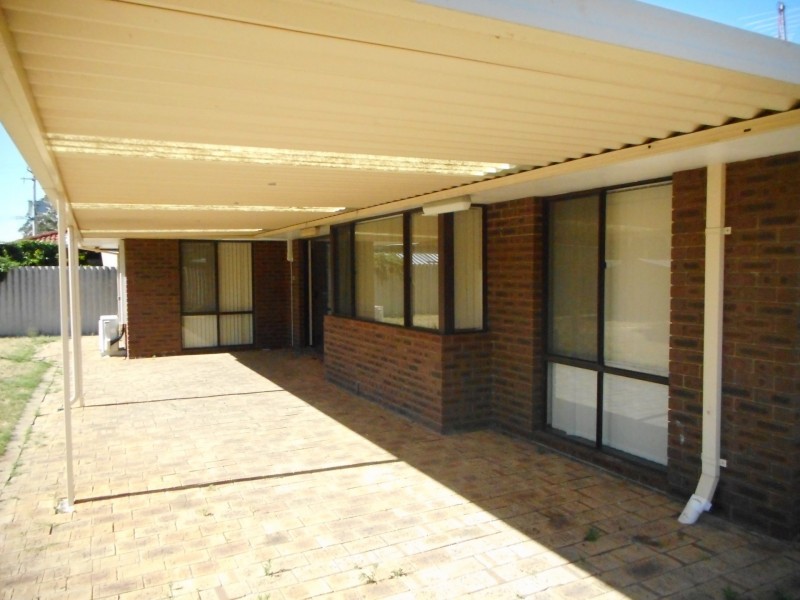 5 Stennet Street, Gosnells WA 6110