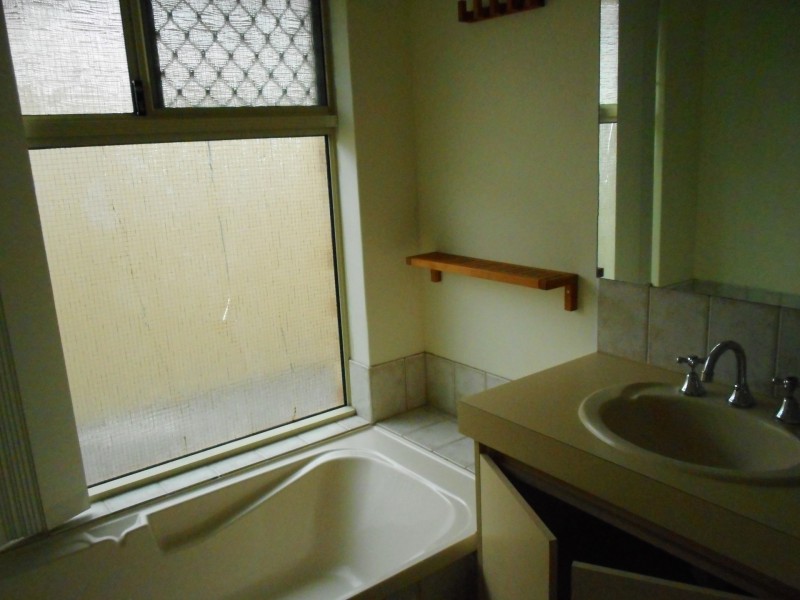 41 Firefalls Close, Huntingdale WA 6110