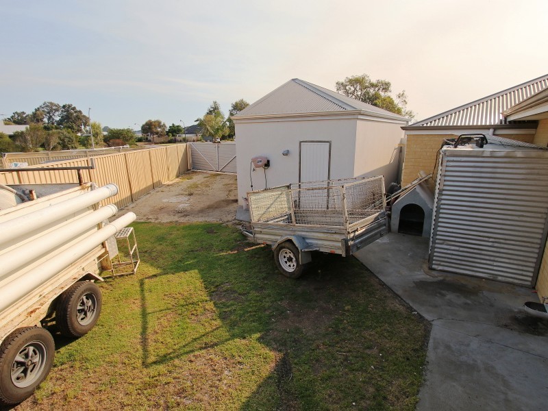 26 Fawcett Road, Byford WA 6122