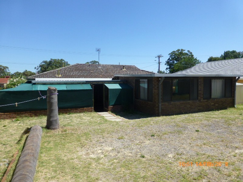 102 Wilfred Road, Thornlie WA 6108