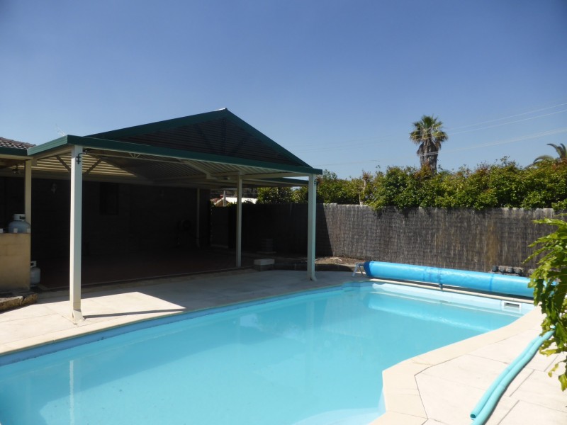 3 Fortunella Grove, Seville Grove WA 6112