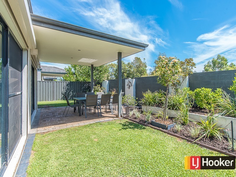 Unit 17/18 Deanmore Bend, Hammond Park WA 6164