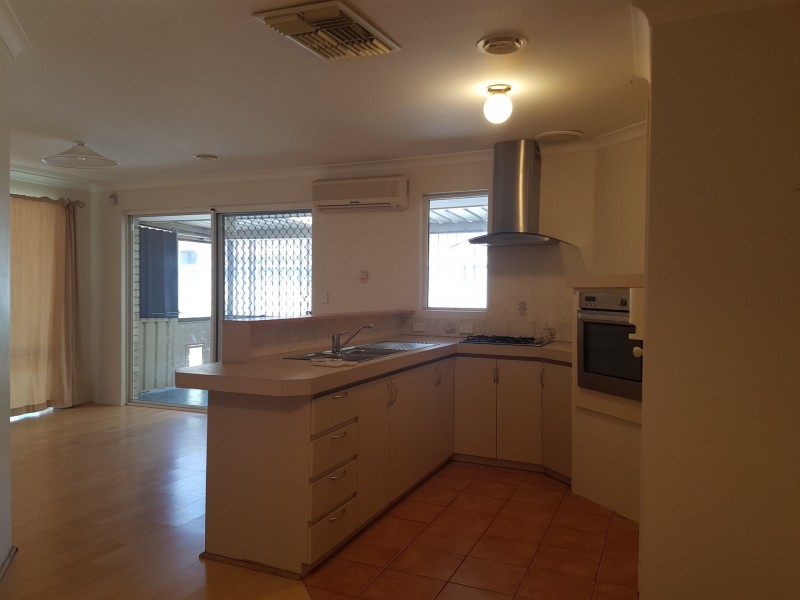 12 Jersey Way, Waikiki WA 6169