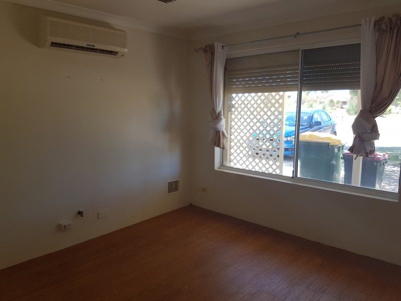 12 Jersey Way, Waikiki WA 6169