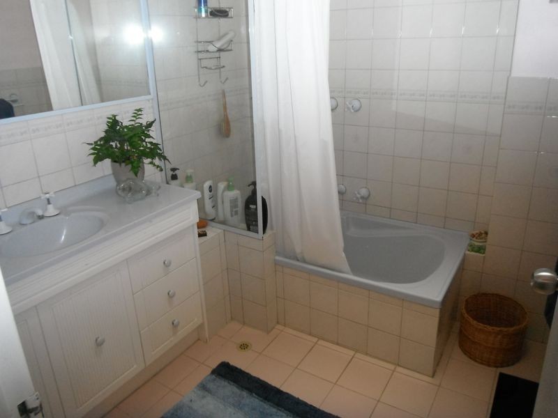 8 Penhurst Crescent, Thornlie WA 6108