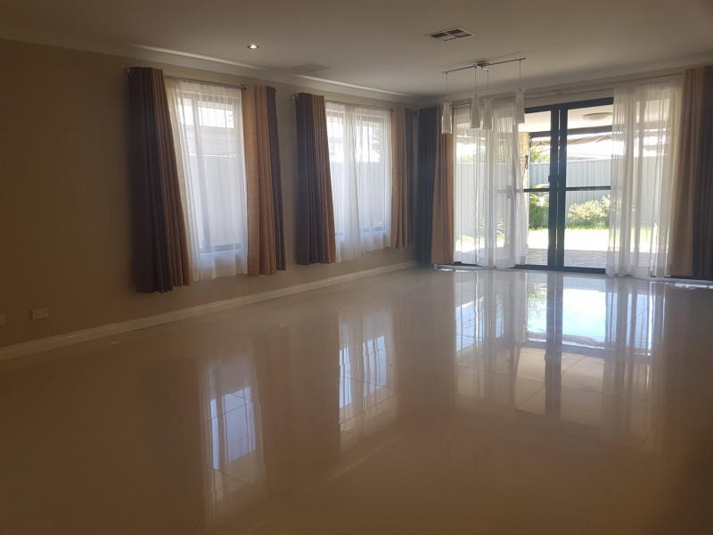 6 Cornforth Way, Piara Waters WA 6112