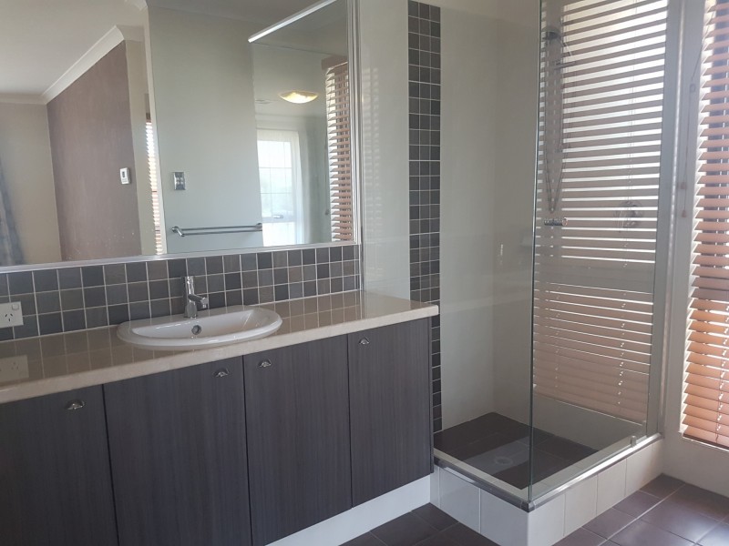 6 Cornforth Way, Piara Waters WA 6112