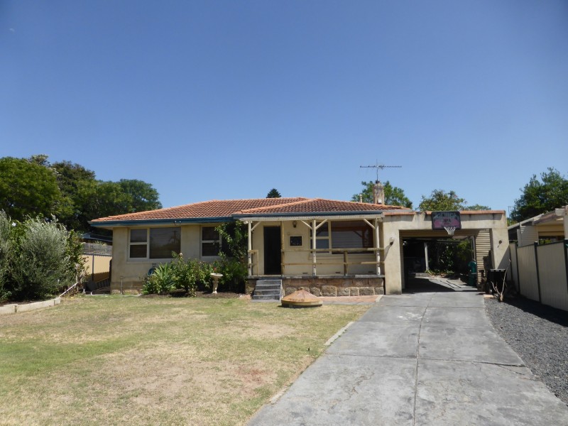 15 Probert Road, Thornlie WA 6108