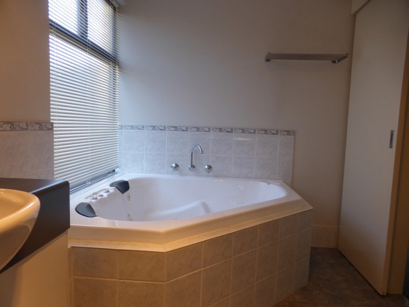 24 Cascades Road, Southern River WA 6110