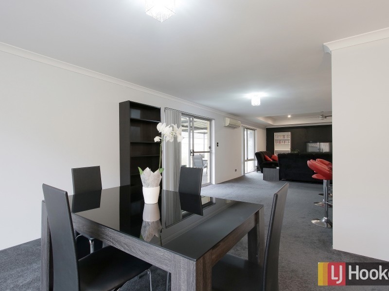 10 Lowerhall Gardens, Southern River WA 6110