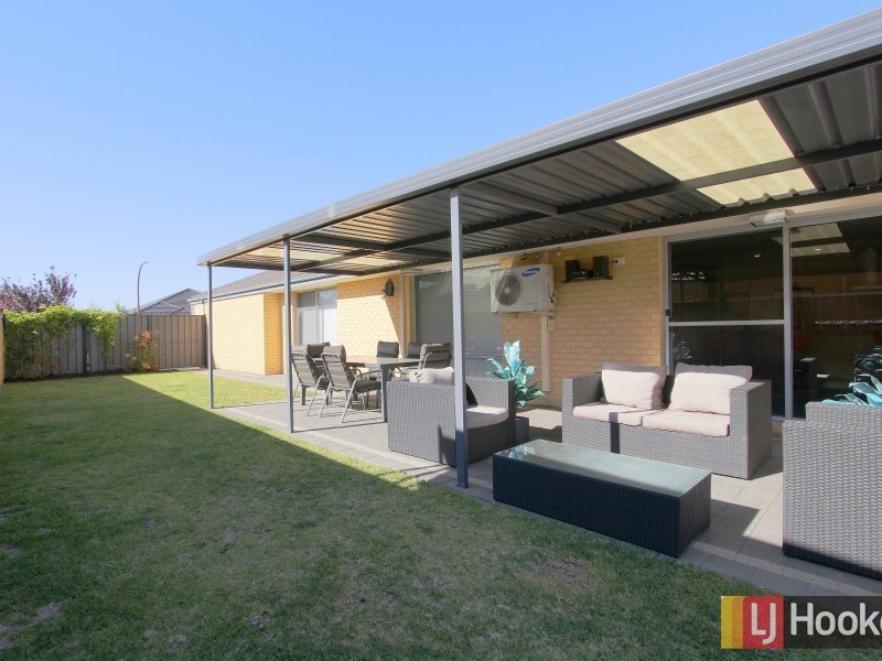 10 Lowerhall Gardens, Southern River WA 6110