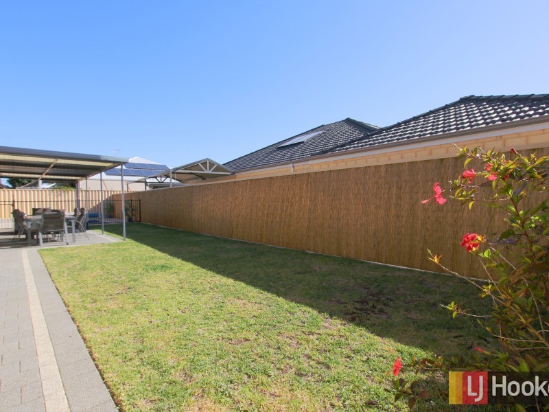 10 Lowerhall Gardens, Southern River WA 6110
