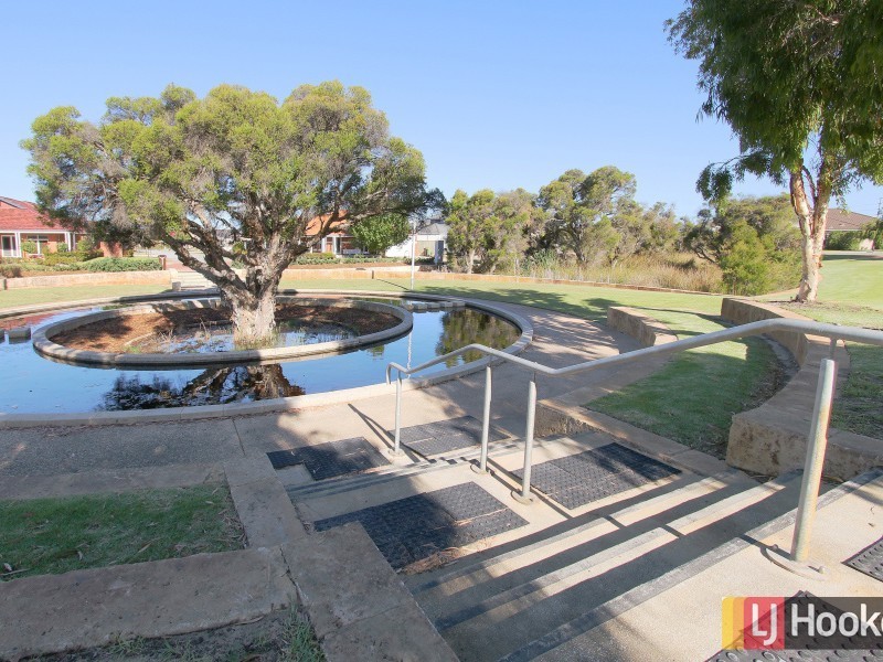 10 Lowerhall Gardens, Southern River WA 6110
