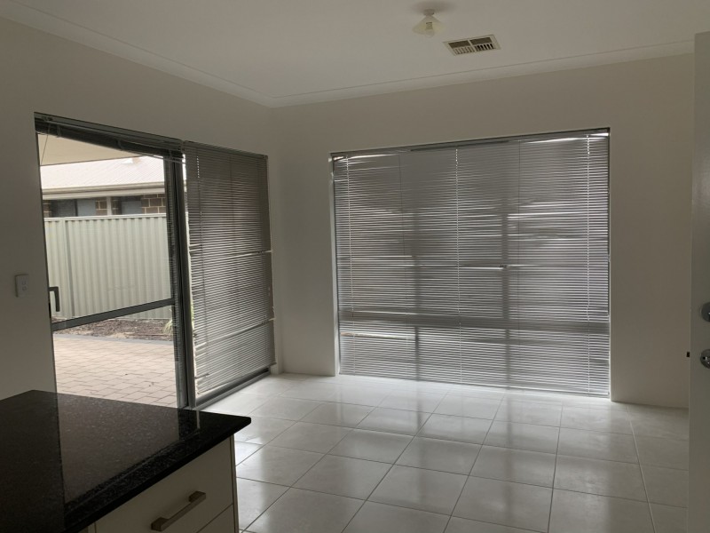 7 Leroy Way, Piara Waters WA 6112