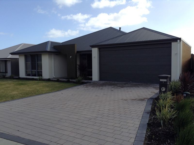 7 Leroy Way, Piara Waters WA 6112