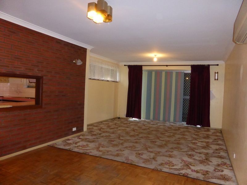 320 Railway Parade, East Cannington WA 6107