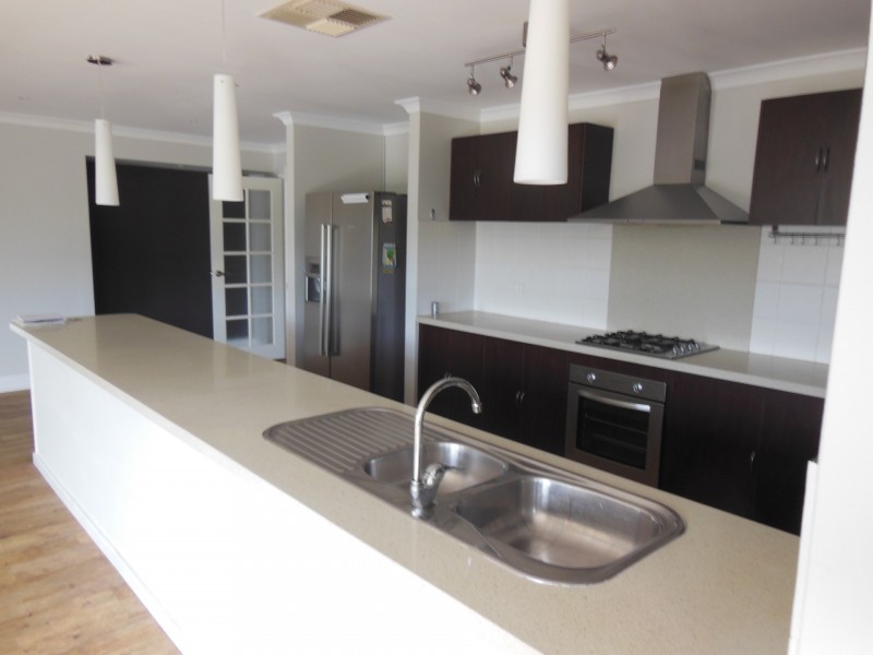 6 Cathedral Link, Aubin Grove WA 6164