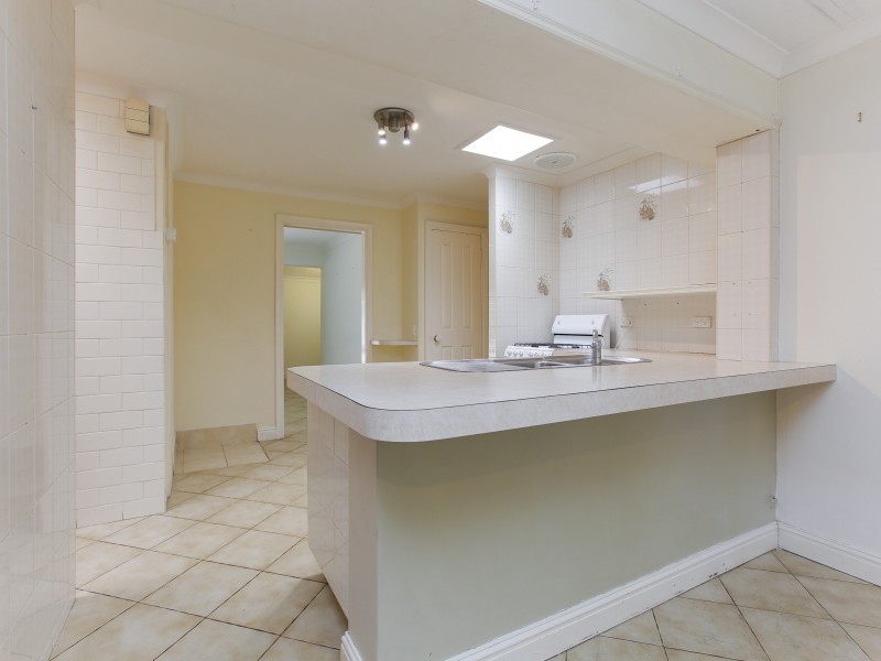 8 Prescott Drive, Gosnells WA 6110